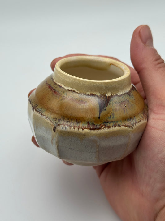 Bud vase