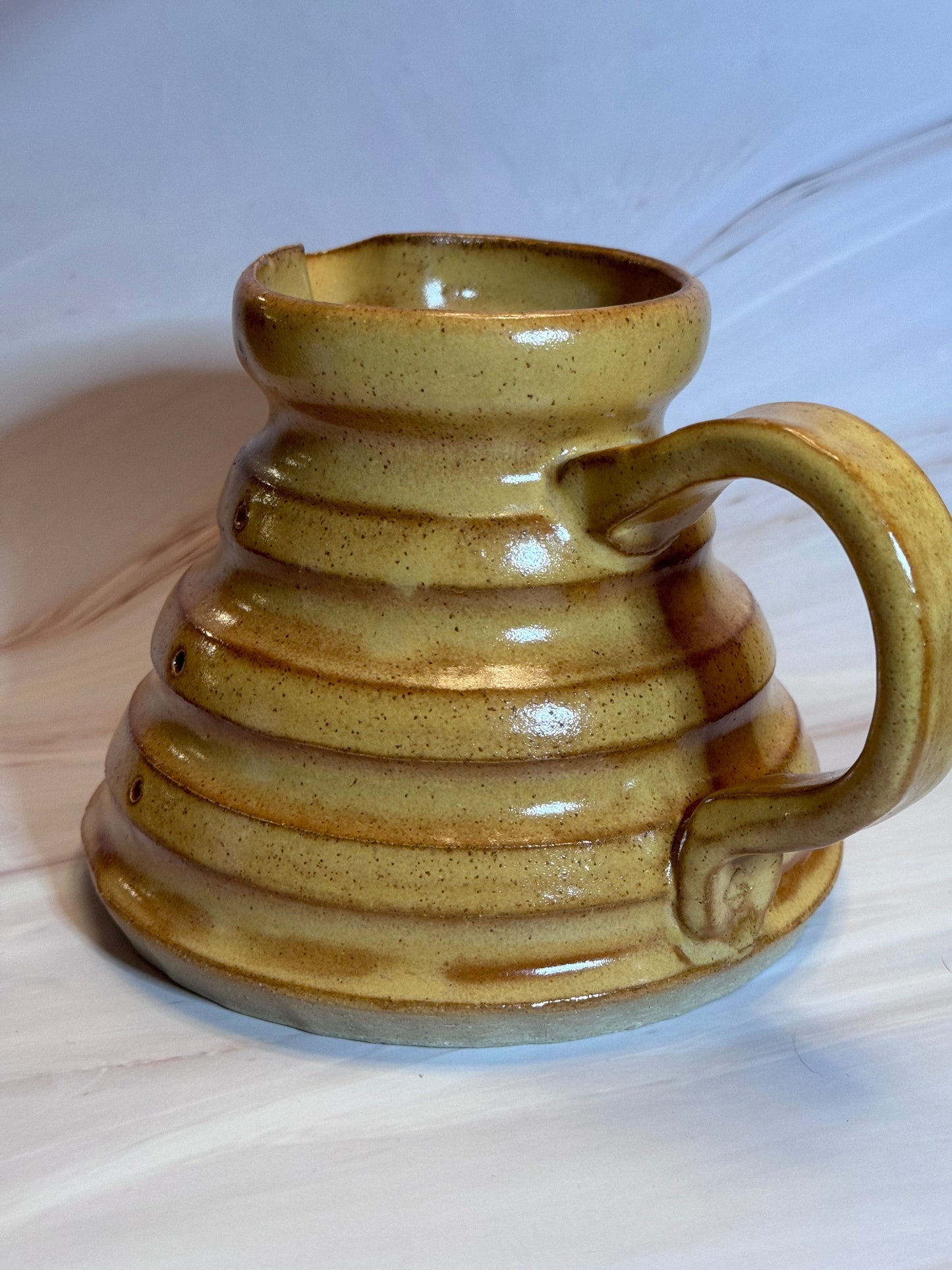 Beehive pitcher