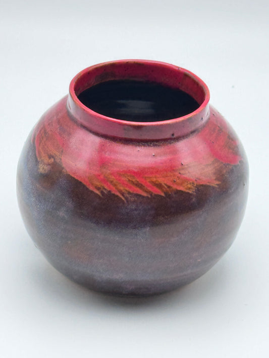 Red moon vase