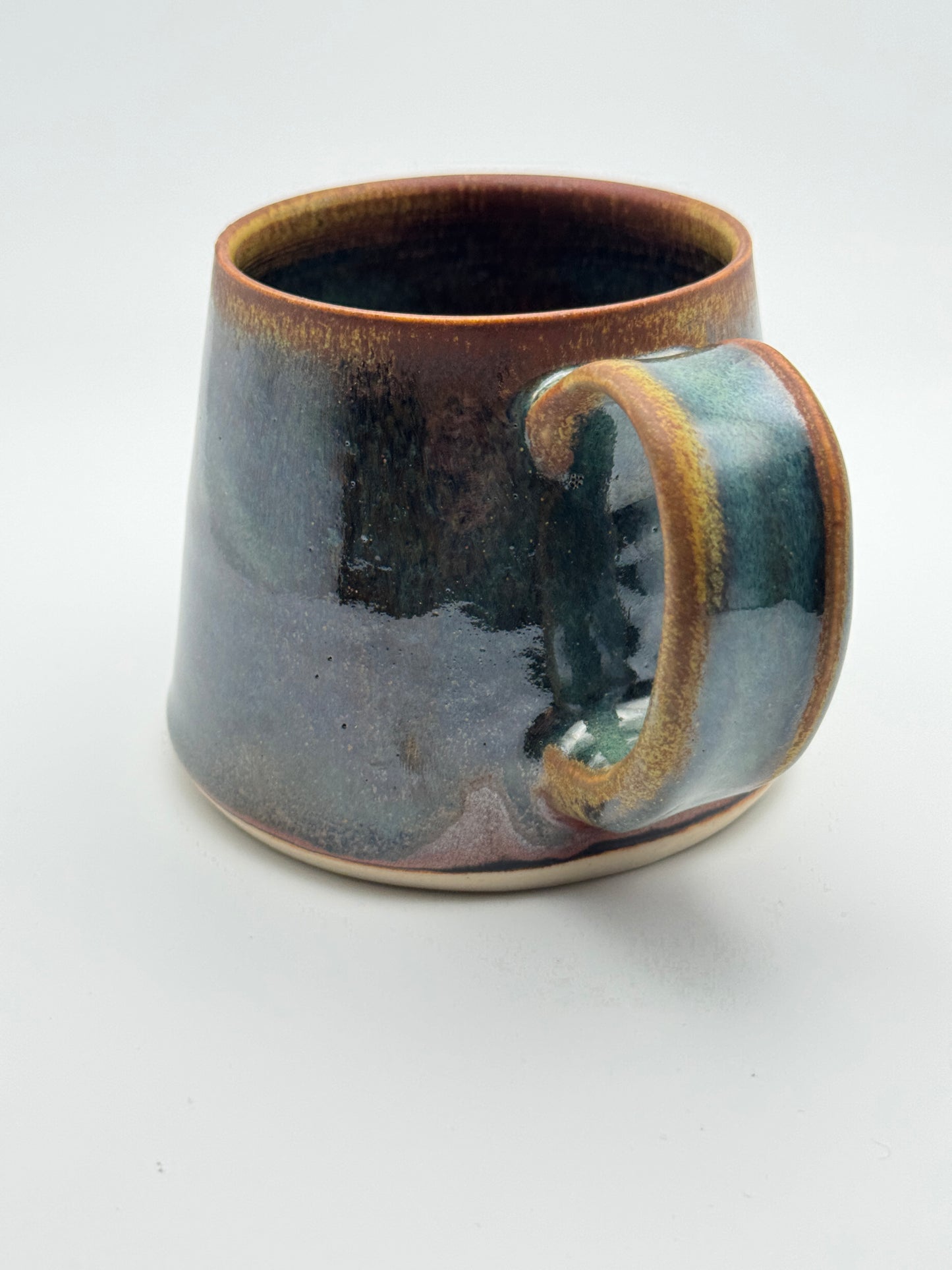 Straight-walled glaucous copper mug