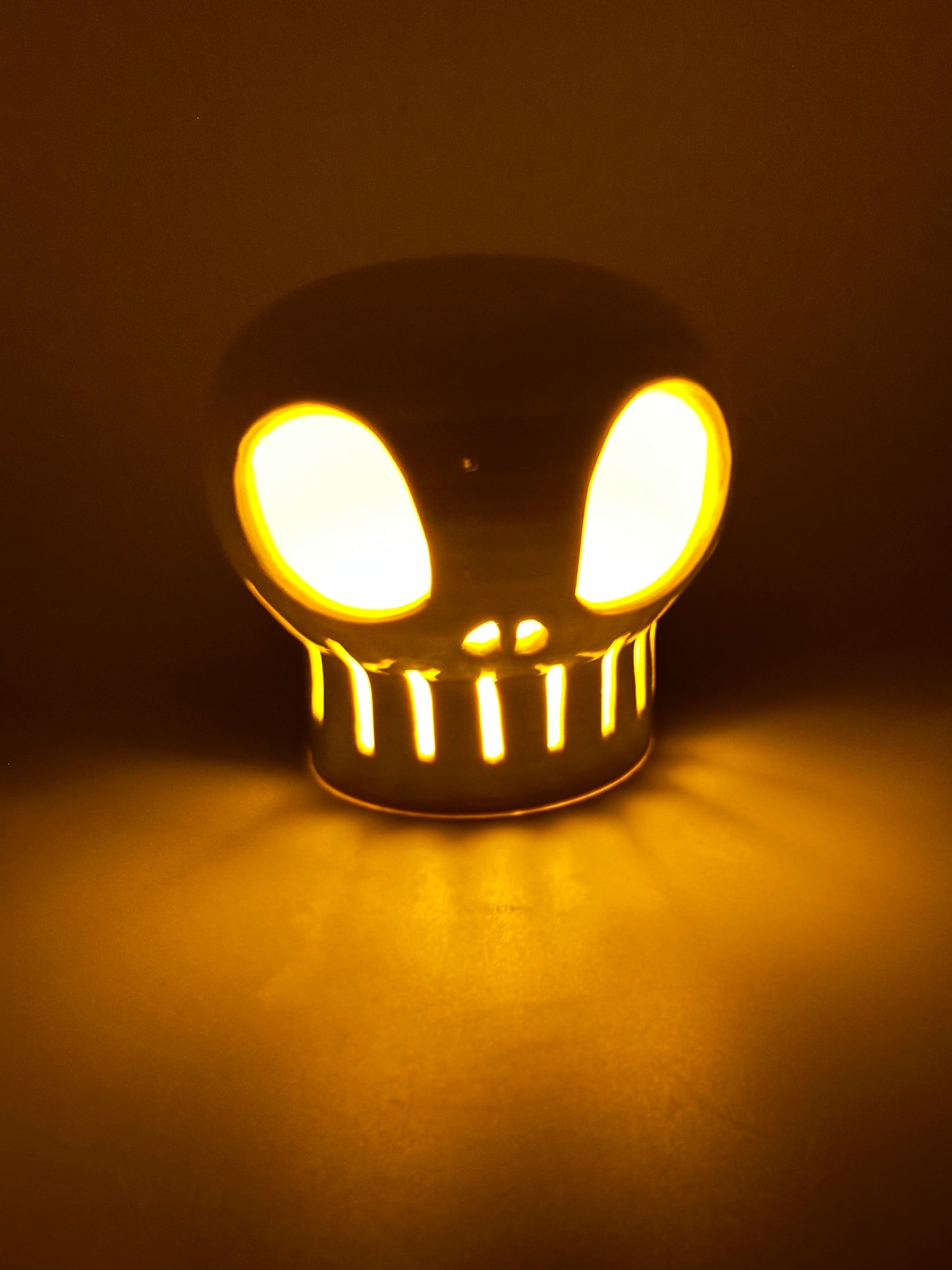 Skull luminary